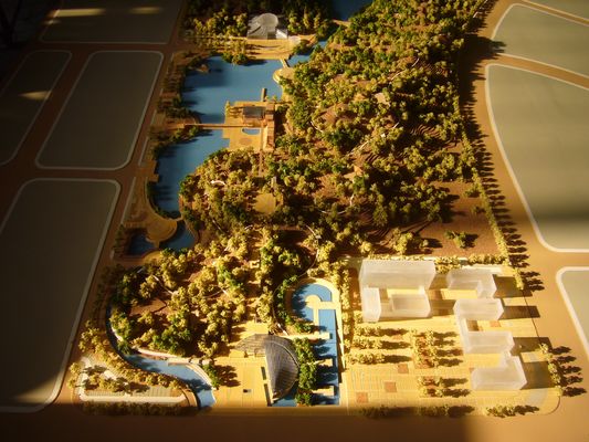 comprar Modelo arquitectónico de un plan maestro urbano moderno con edificios de alta densidad, carreteras, vías fluviales y cinturones verdes online manufacture